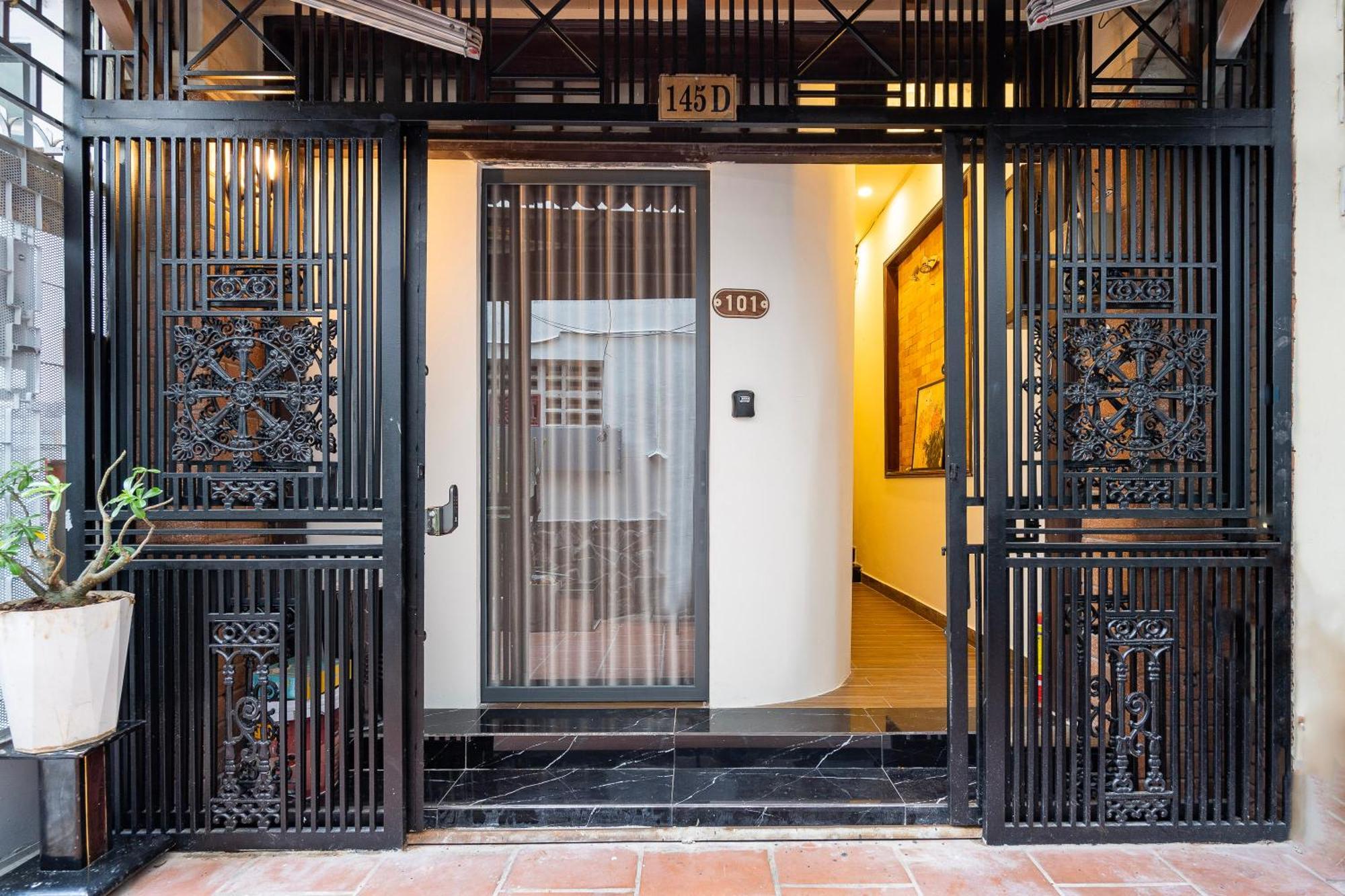 A Little Saigon Hotel - Bui Vien Walking Street Хошимін Екстер'єр фото