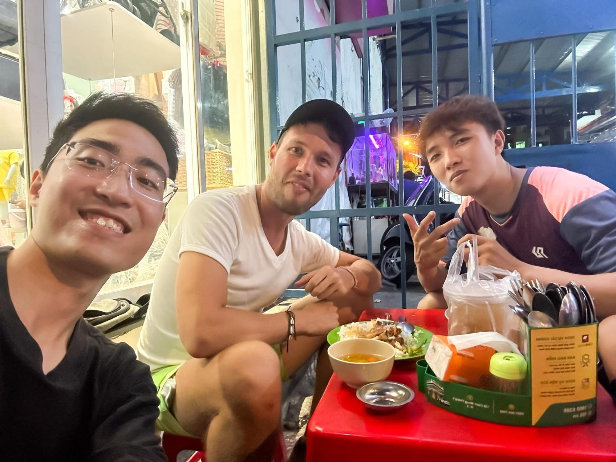 A Little Saigon Hotel - Bui Vien Walking Street Хошимін Екстер'єр фото
