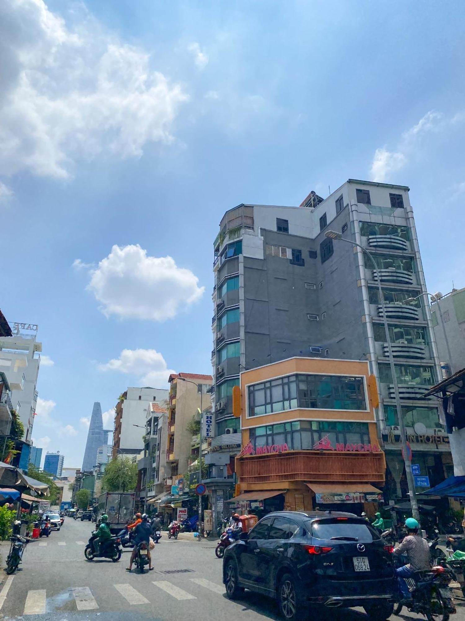 A Little Saigon Hotel - Bui Vien Walking Street Хошимін Екстер'єр фото